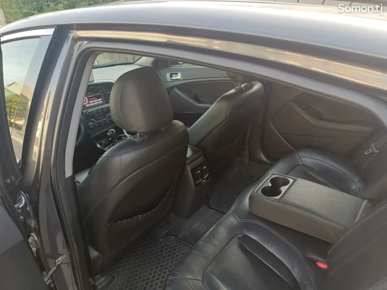 Kia K5 2010 · 2.0 AT