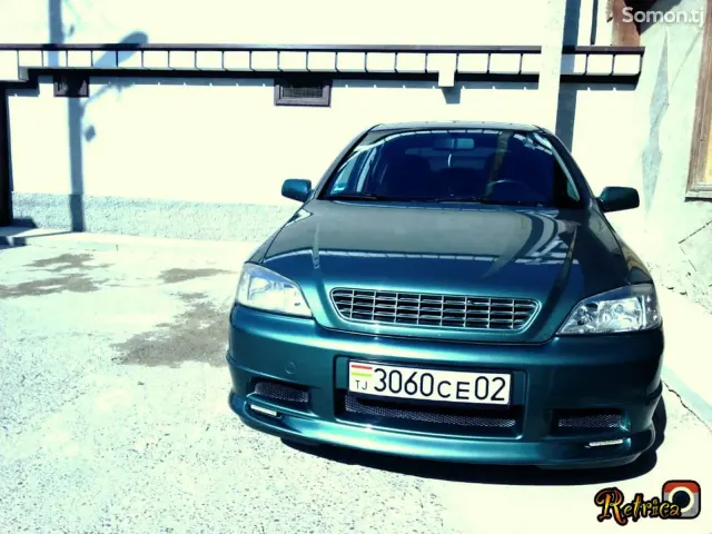 Opel Astra G 1998 · 1.6 MT