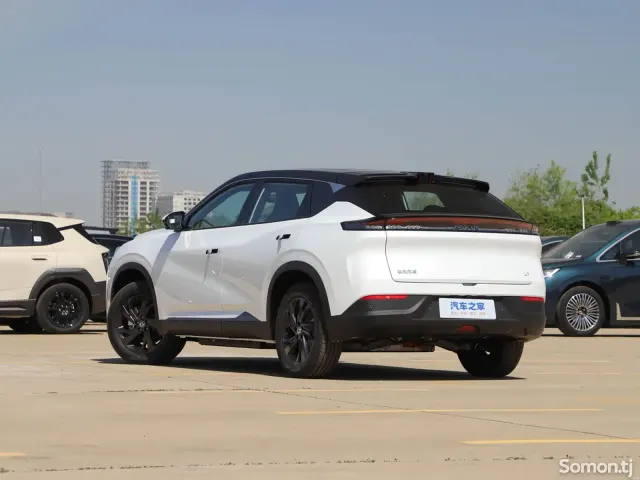 Dongfeng L7 2025 · AT
