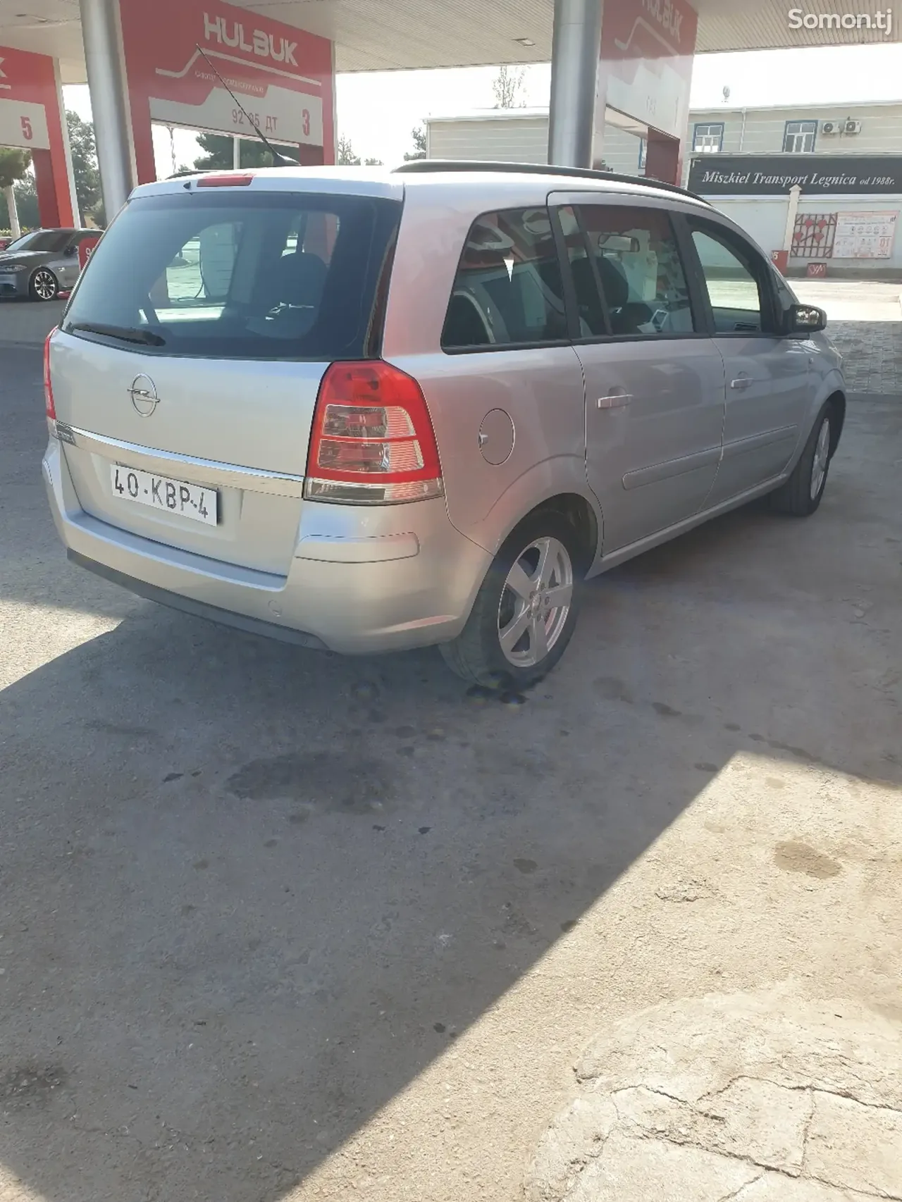 Opel Zafira 2009 · 1.6 MT