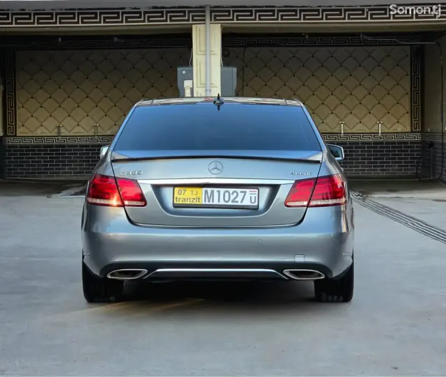 Mercedes-Benz E class 2014 · 3.0 AT