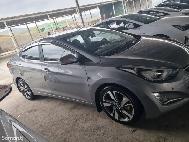 Hyundai Avante 2014 · 1.6 AT