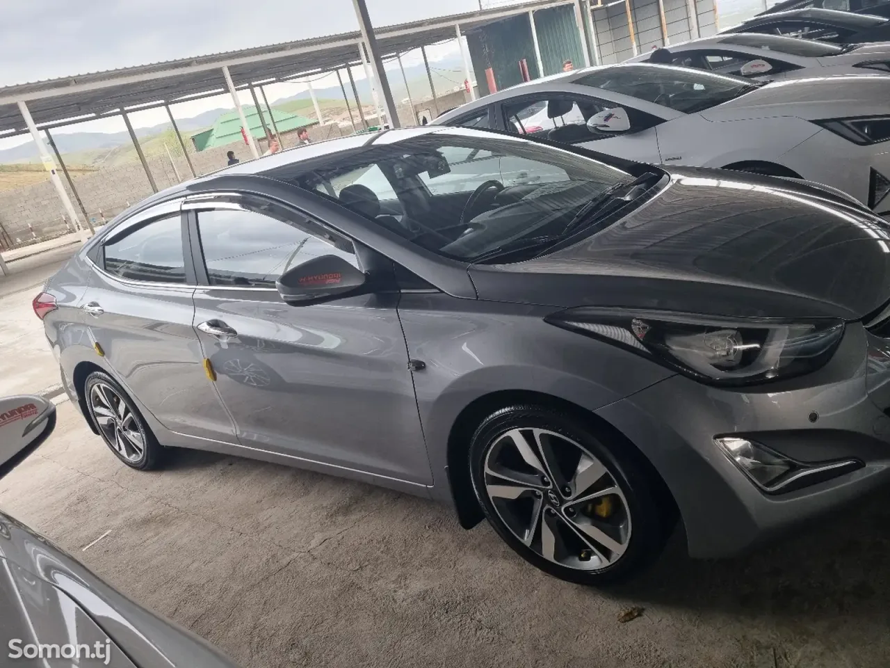 Hyundai Avante 2014 · 1.6 AT