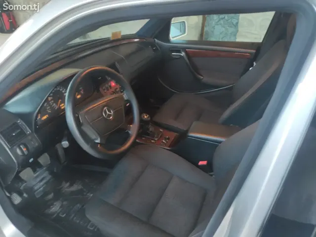Mercedes-Benz C class 1998 · 1.8 MT
