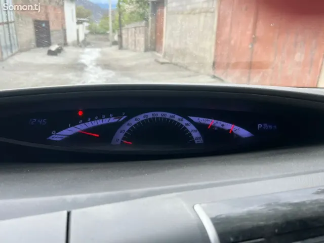 Toyota Estima 2009 · 2.4 AT