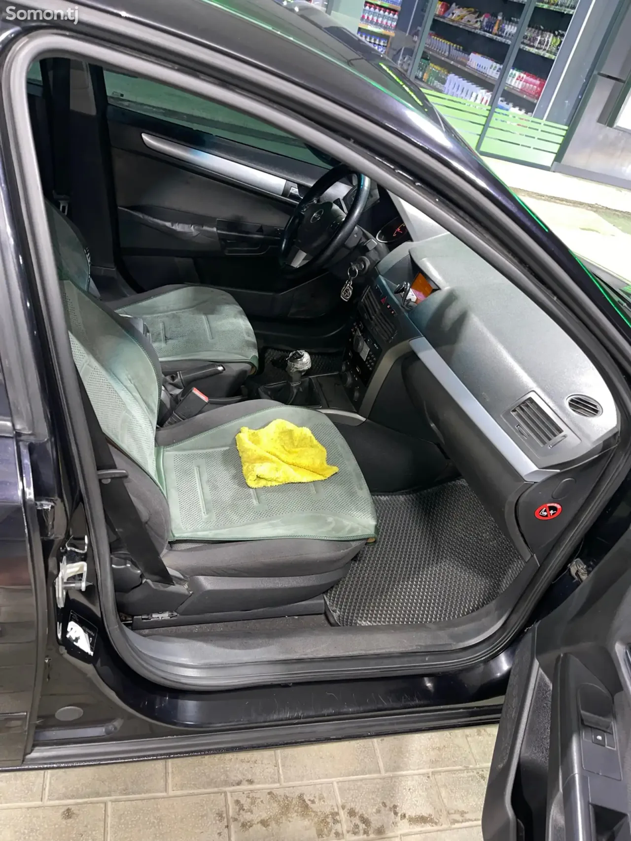 Opel Astra H 2006 · 1.8 MT