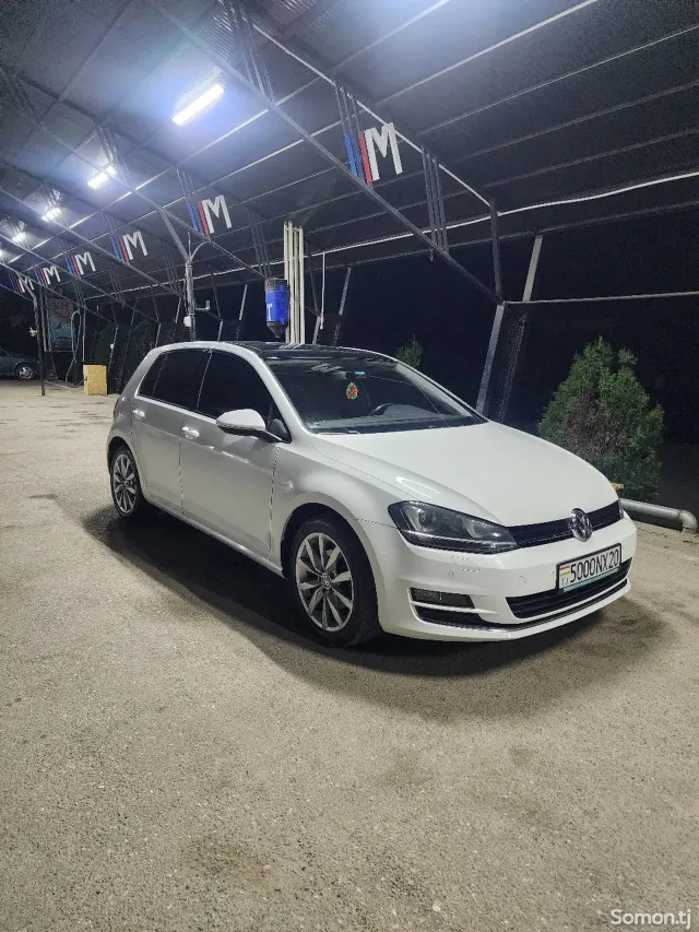 Volkswagen Golf 2015 · 2.0 AT