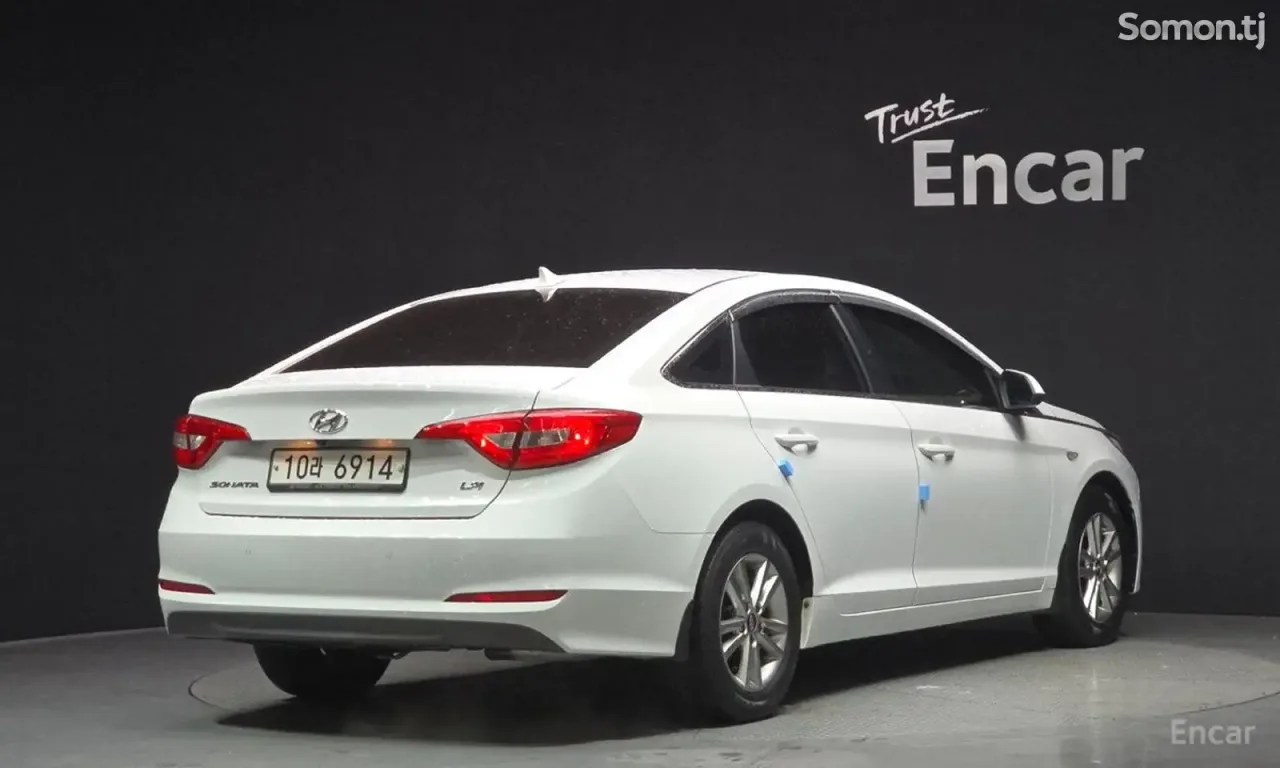 Hyundai Sonata 2015 · 2.0 AT