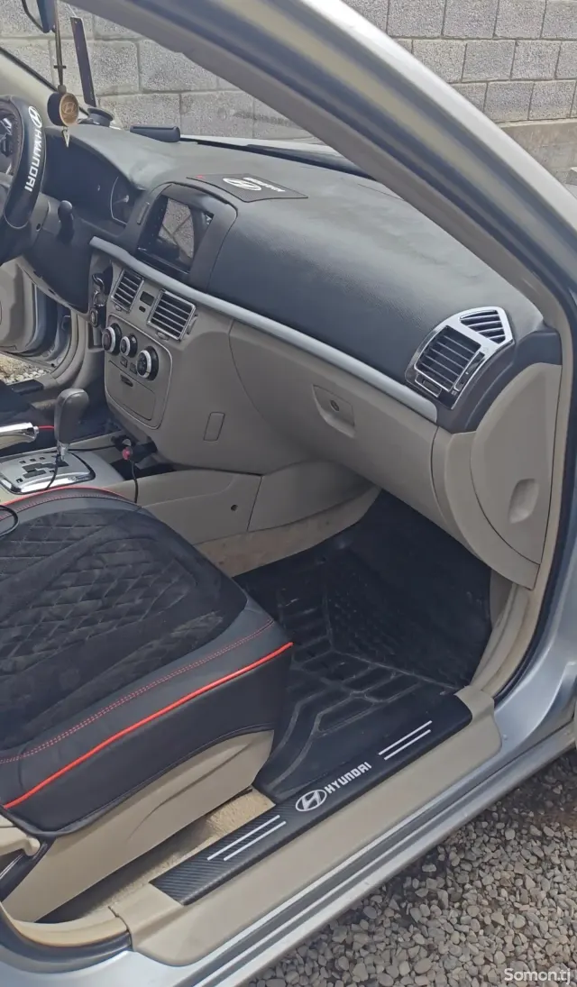 Hyundai Sonata 2007 · 2.4 AT