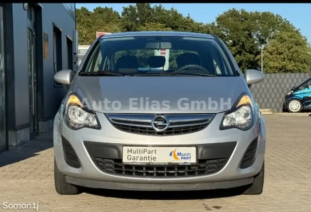 Opel Corsa 2014 · 1.3 MT