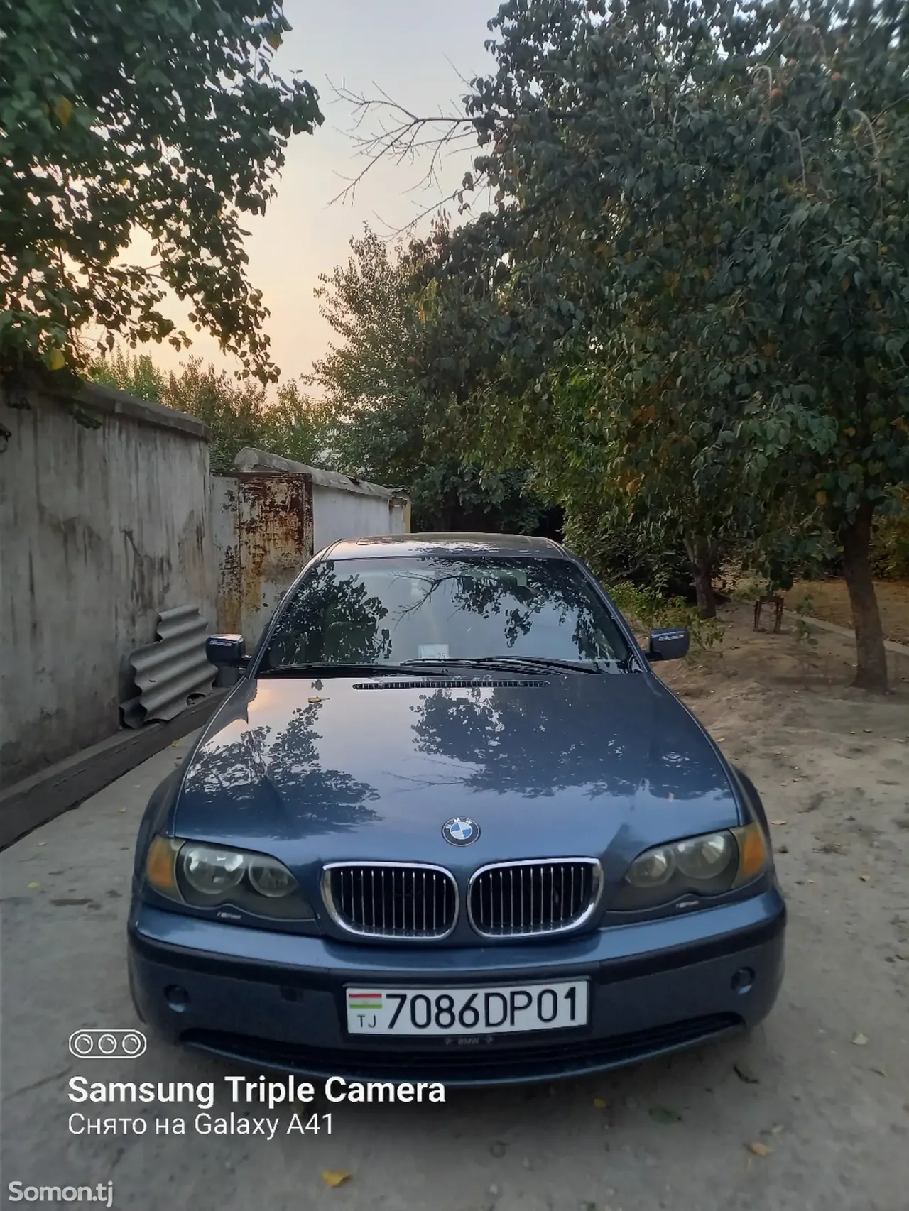 BMW 3 series 2004 · 2.5 AT