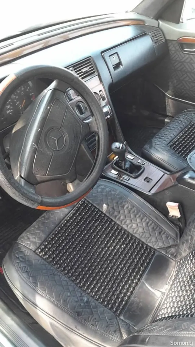 Mercedes-Benz C class 1995 · 2.0 MT