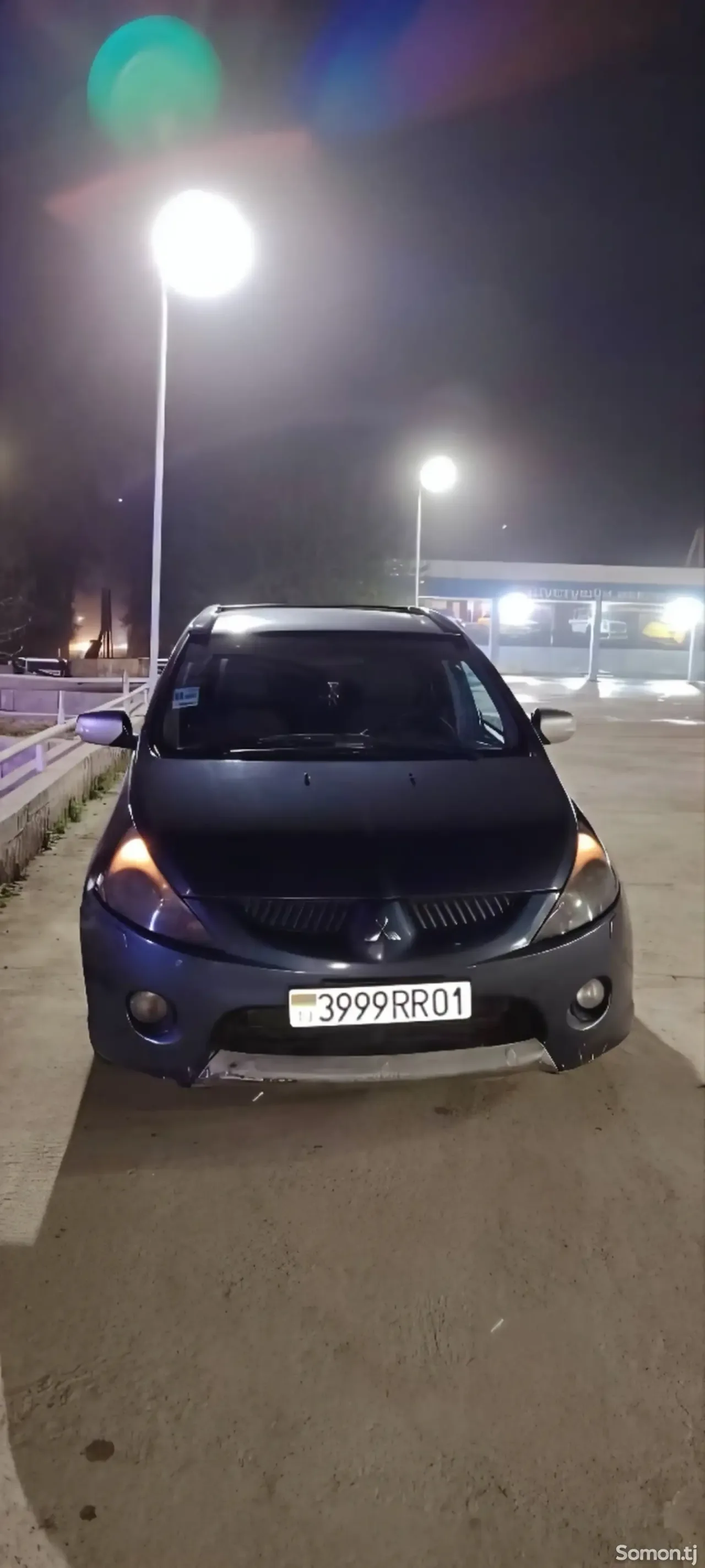 Mitsubishi Grandis 2007 · 2.4 MT