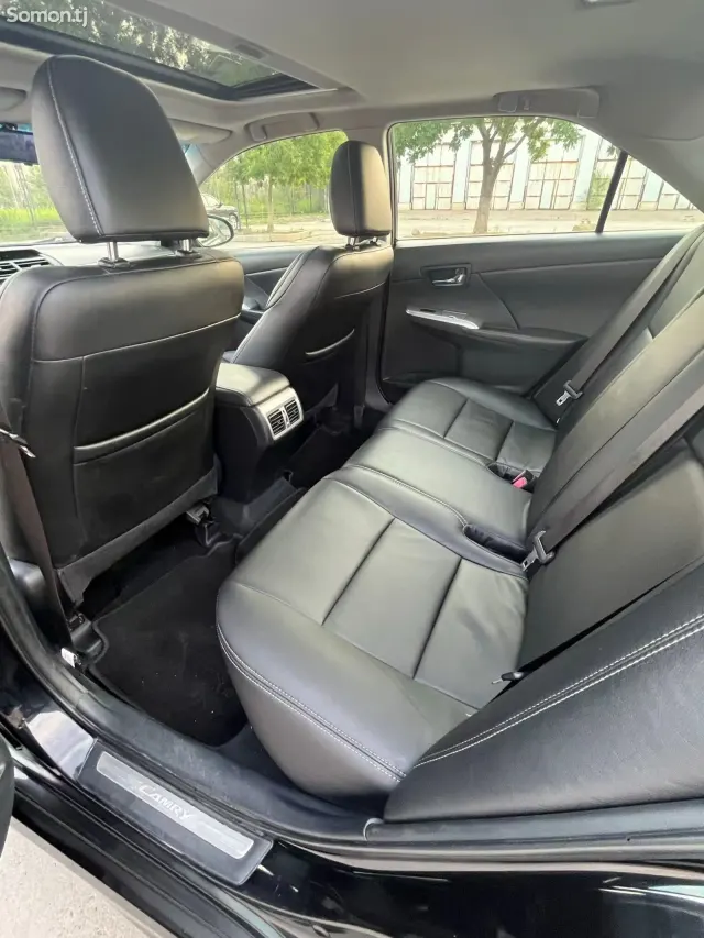 Toyota Camry 2014 · 2.0 AT