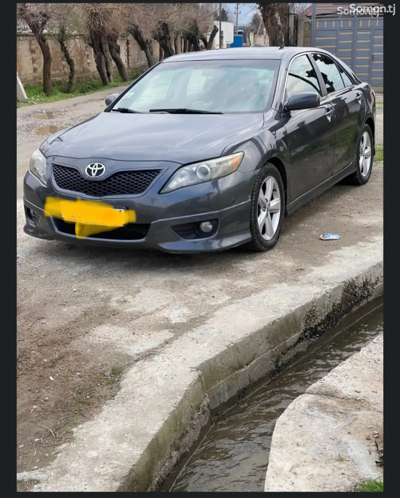 Toyota Camry 2011 · 3.5 AT