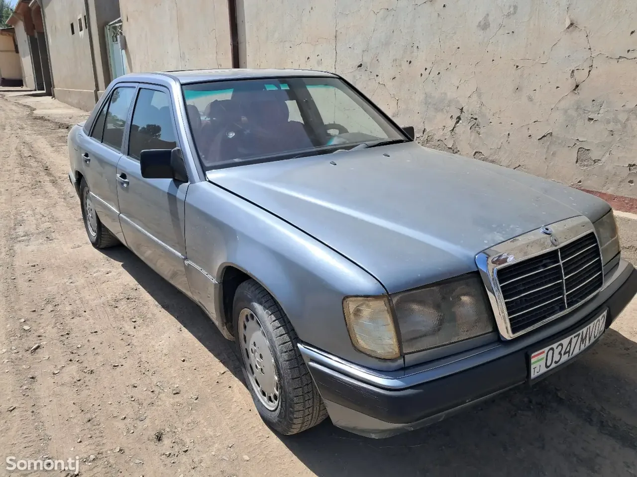 Mercedes-Benz W124 1991 · 2.2 MT