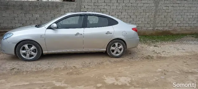 Hyundai Avante 2008 · 1.6 AT