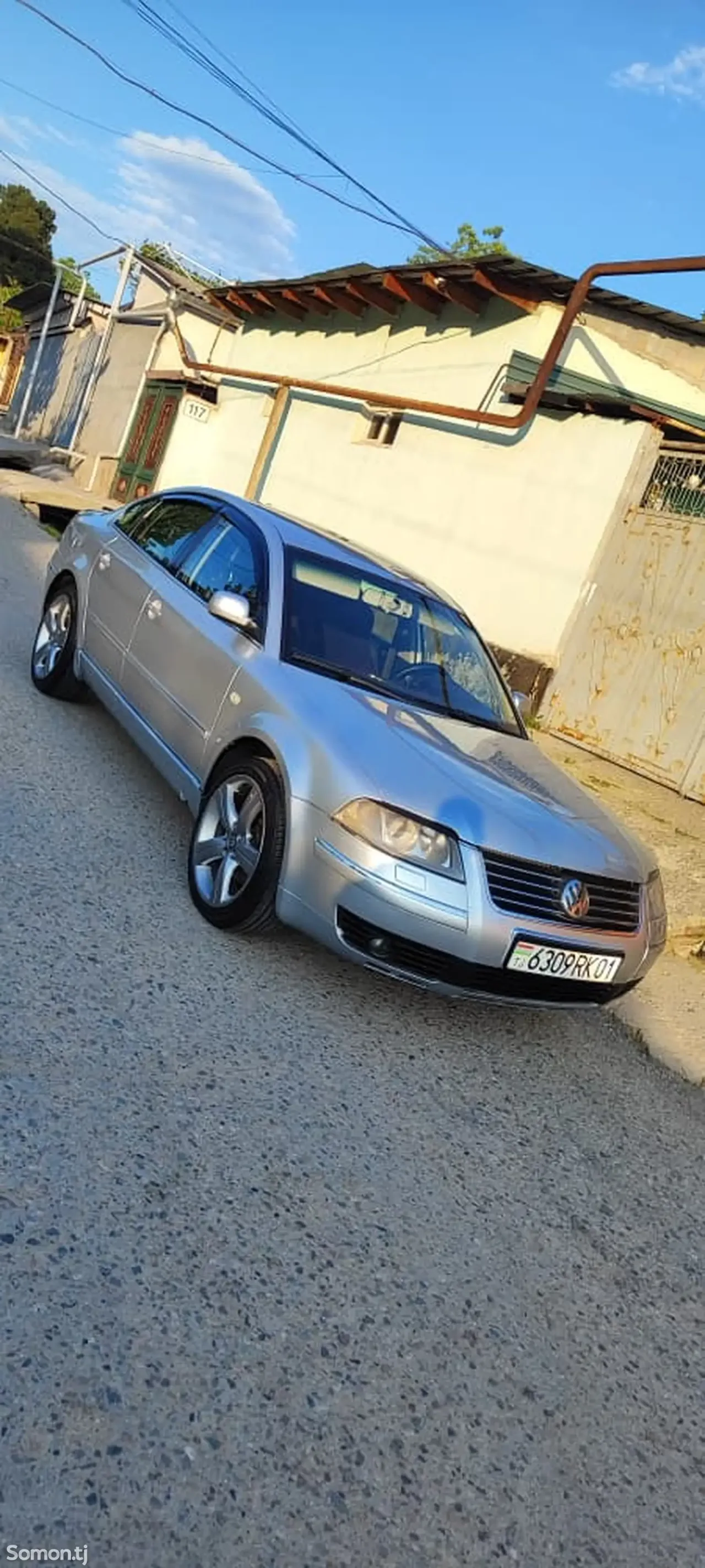 Volkswagen Passat 2003 · 1.8 MT