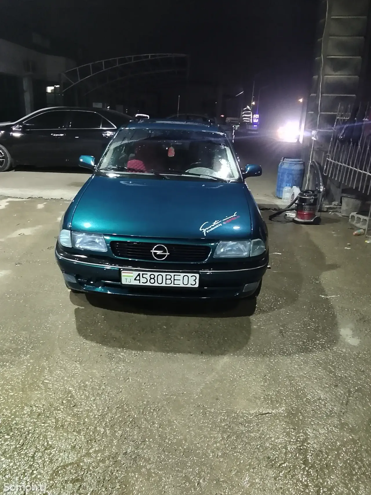 Opel Astra F 1997 · 1.6 MT