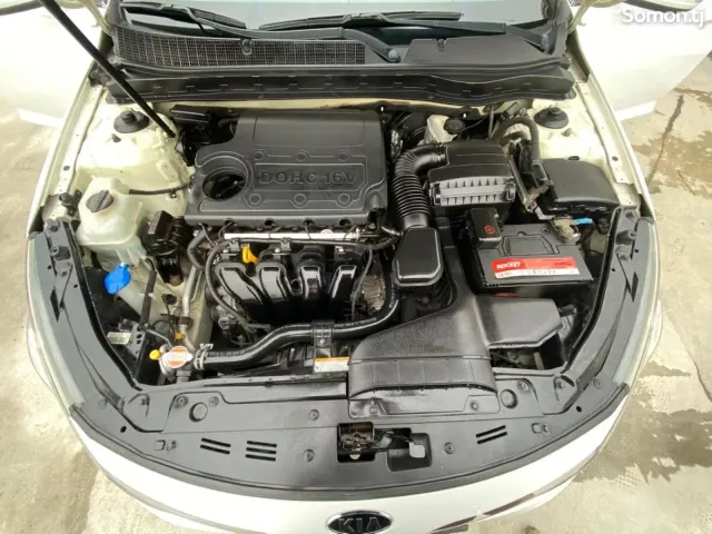 Kia K5 2011 · 2.0 AT