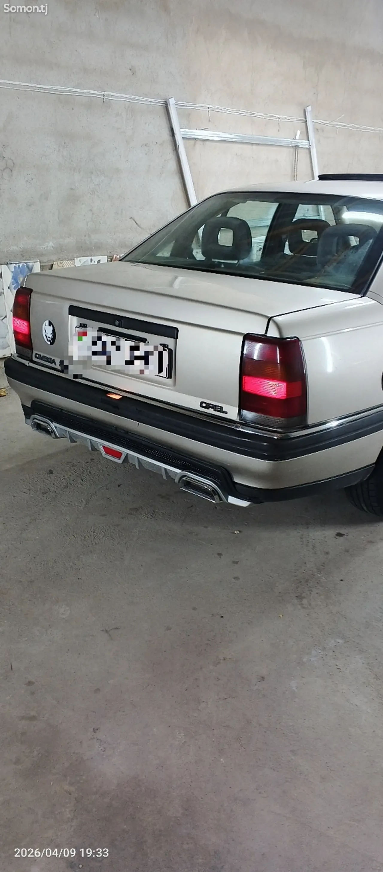 Opel Omega 1993 · 2.6 AT