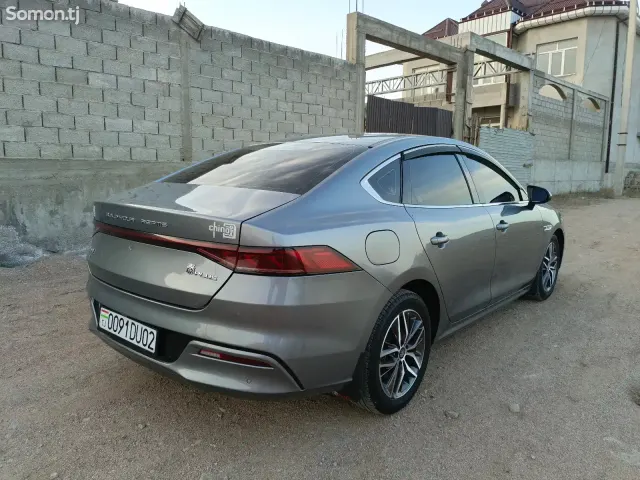 BYD Qin Plus 2022 · AT