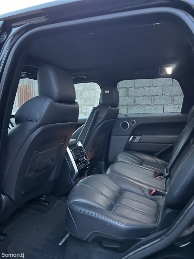 Land Rover Range Rover Sport 2015 · 3.0 AT