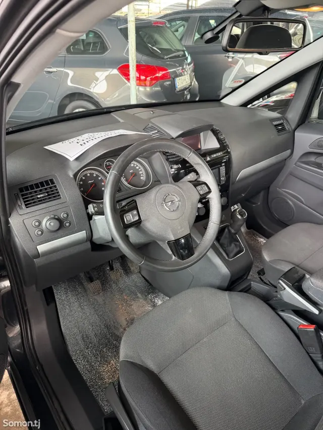 Opel Zafira 2014 · 1.8 MT