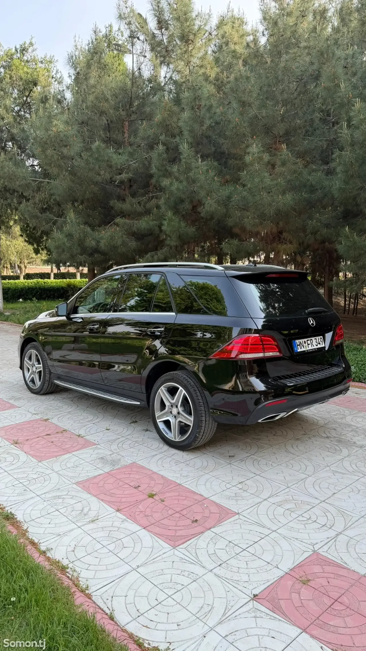 Mercedes-Benz GLE class 2017 · 3.5 AT
