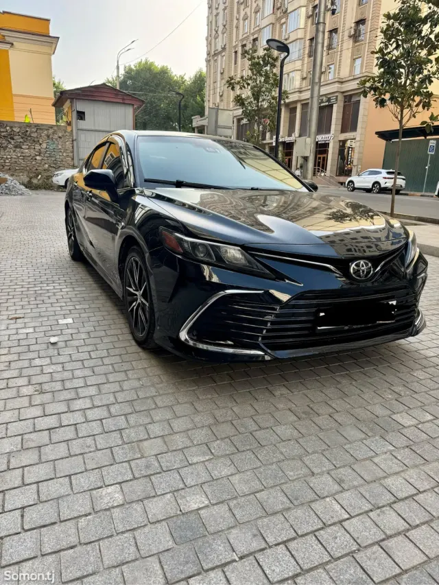 Toyota Camry 2021 · 2.5 AT