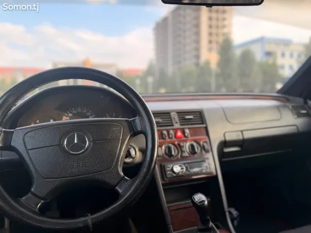 Mercedes-Benz C class 1999 · 2.0 MT