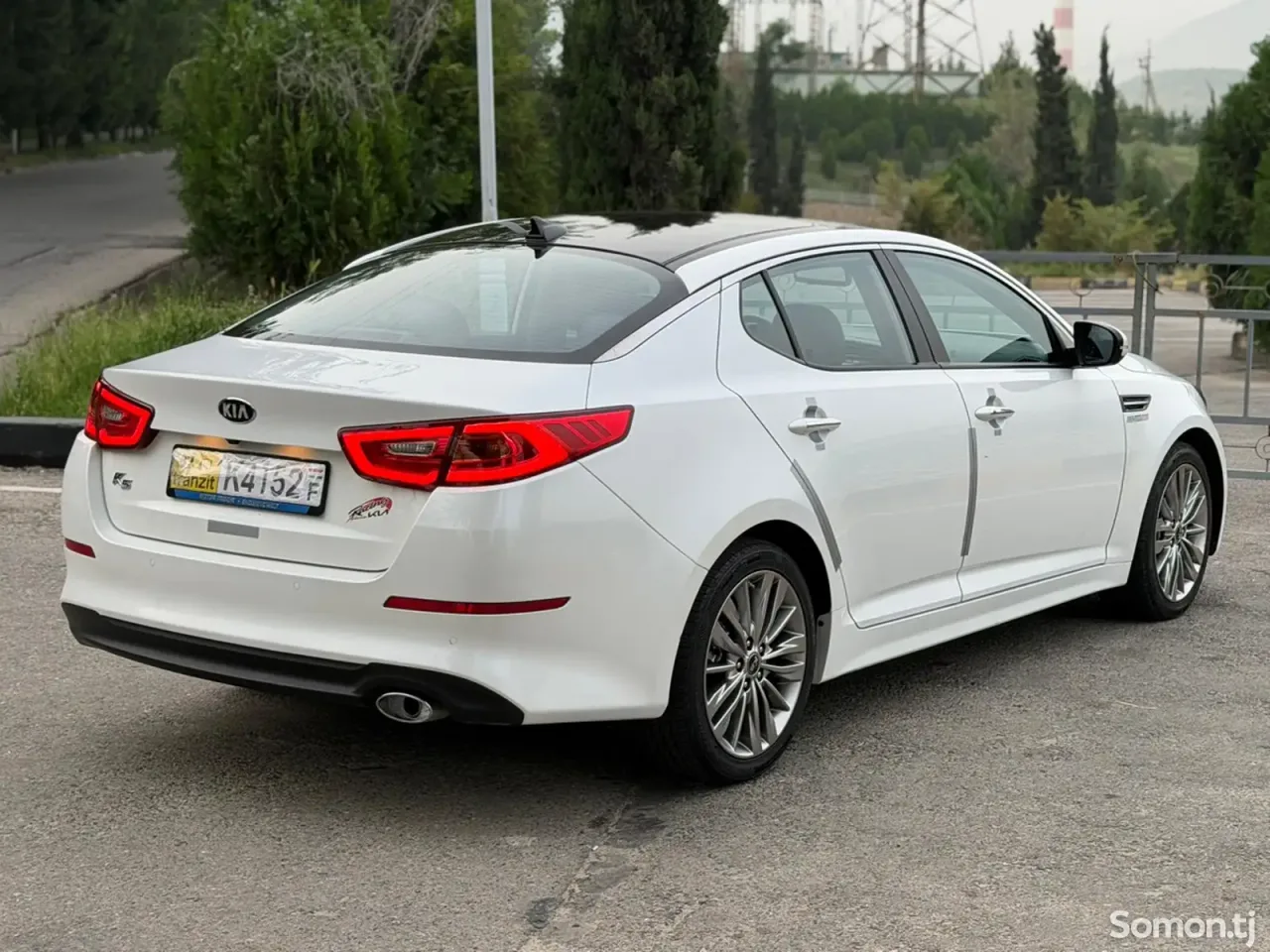 Kia K5 2015 · 2.0 AT