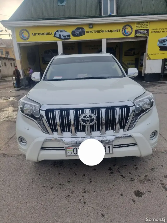 Toyota Land Cruiser Prado 2016 · 4.0 AT