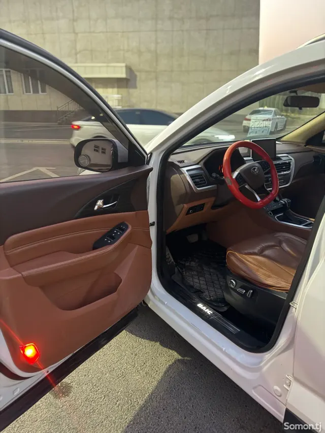 BAIC X7 2018 · 1.6 AT