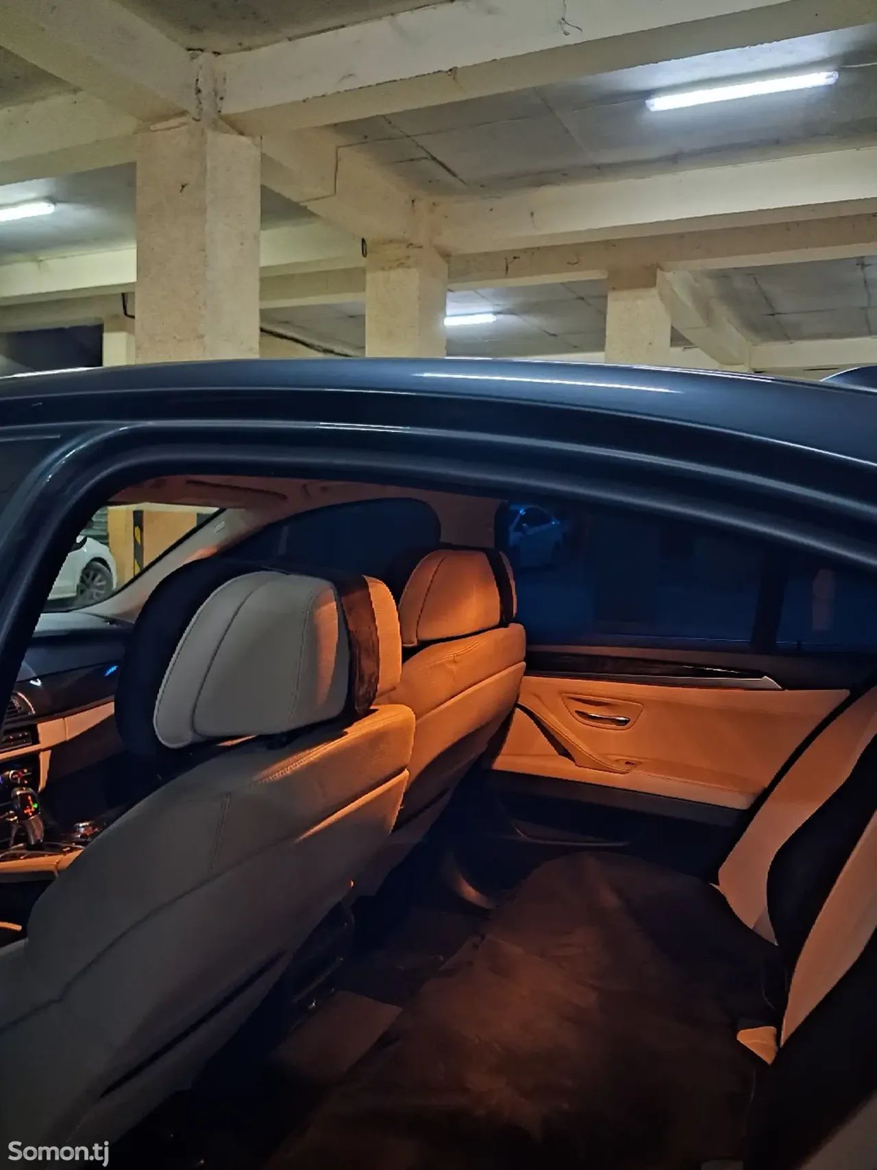 BMW 5 series 2012 · 2.0 AT