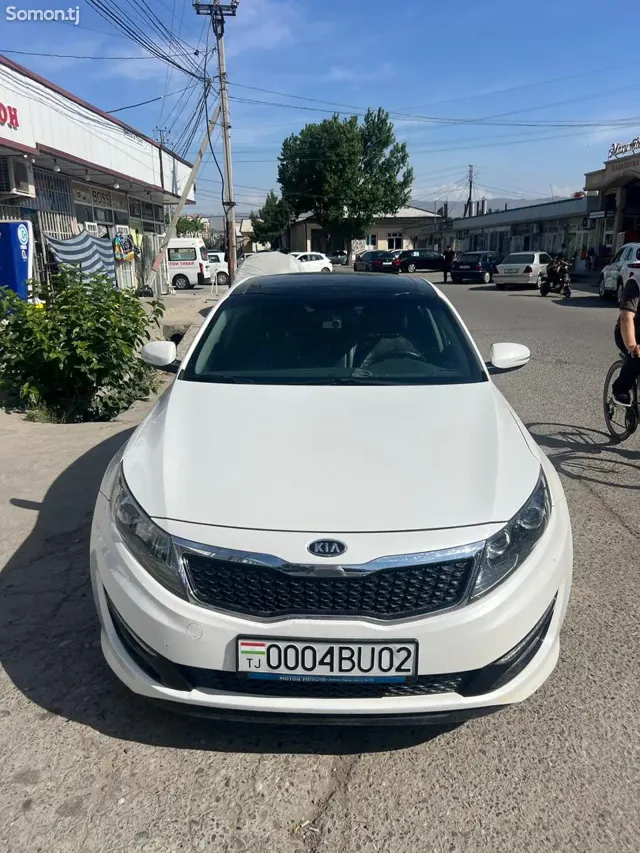 Kia K5 2011 · 2.0 AT