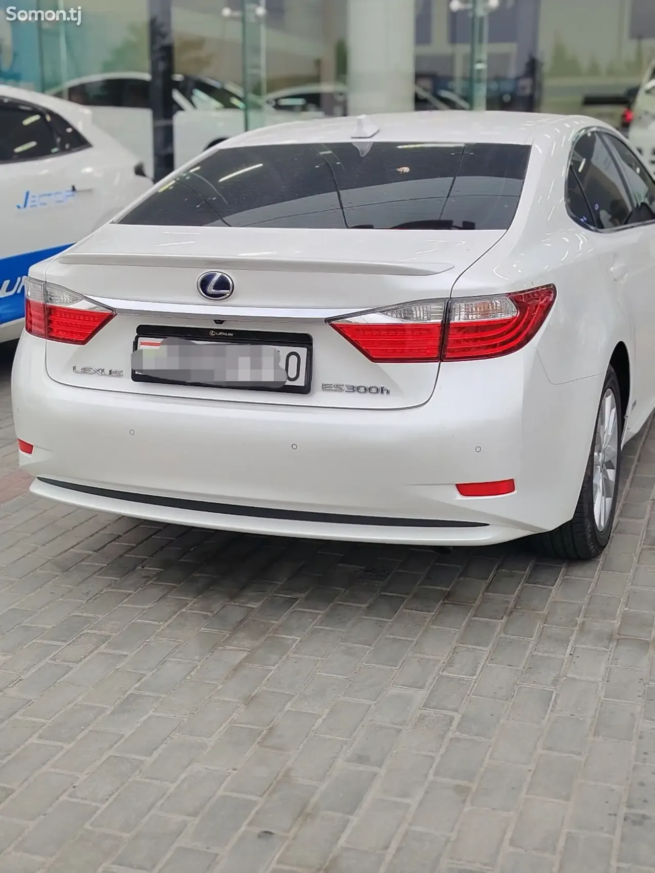 Lexus ES series 2014 · 2.5 AT