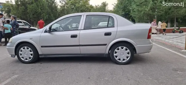 Opel Astra G 2000 · 1.8 MT