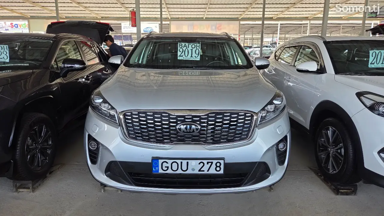 Kia Sorento 2019 · 2.2 AT