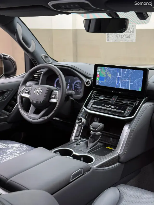 Toyota Land Cruiser 2025 · 3.5 AT