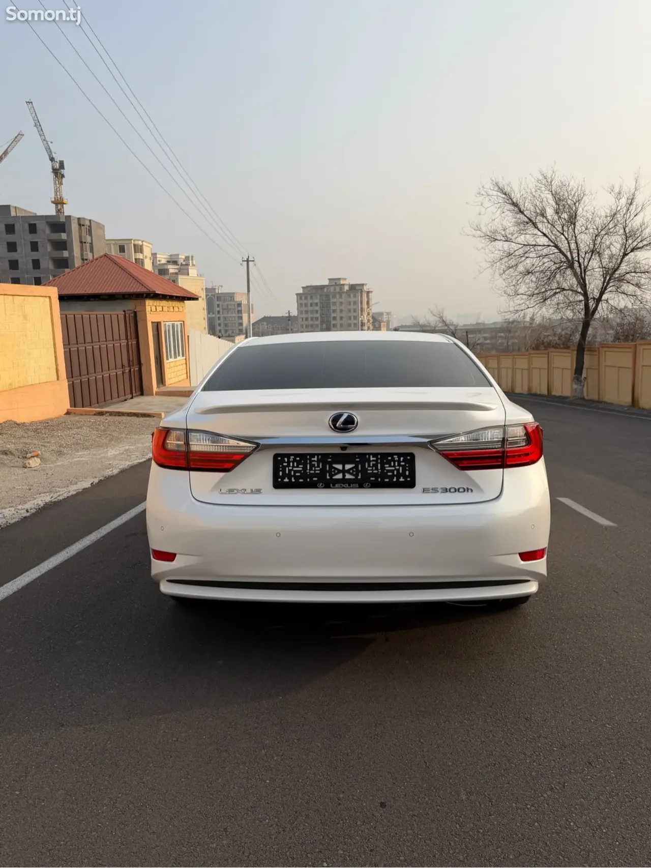 Lexus ES series 2016 · 3.0 AT