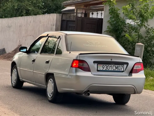 Daewoo Nexia 1995 · 1.6 MT