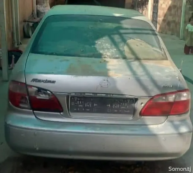Nissan Maxima 2002 · 3.0 MT