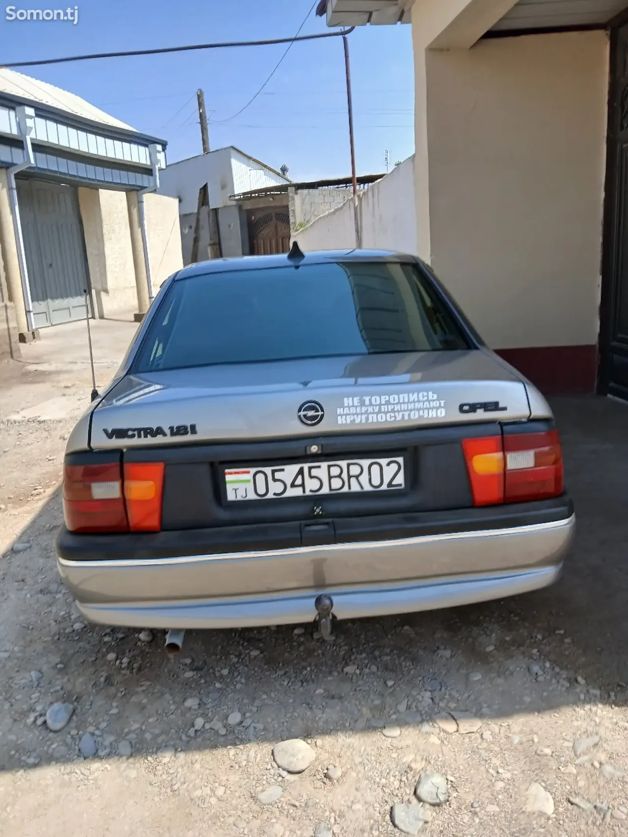 Opel Vectra A 1992 · 1.8 MT
