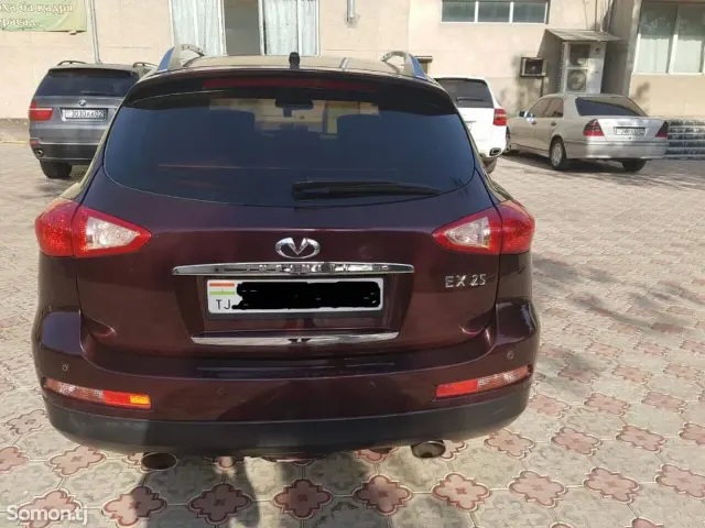 Infiniti EX series 2012 · 2.5 AT
