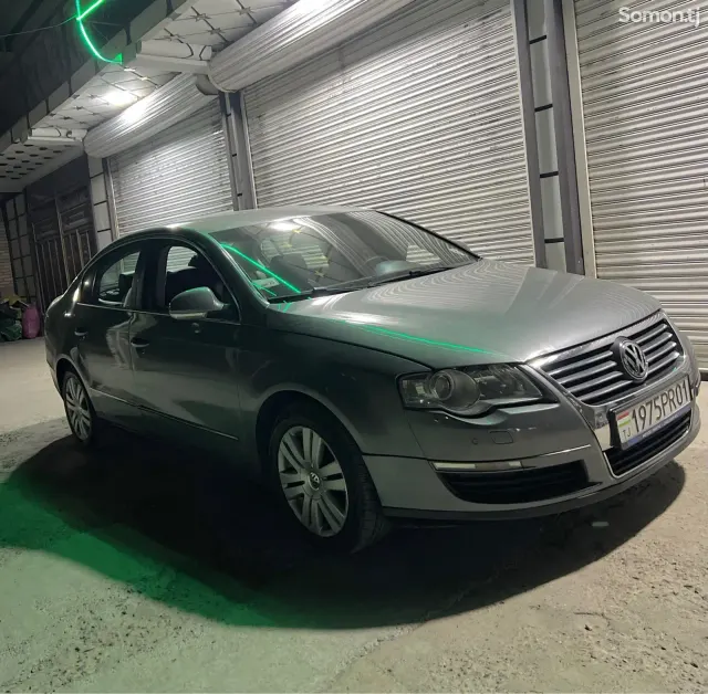 Volkswagen Passat 2007 · 2.0 MT