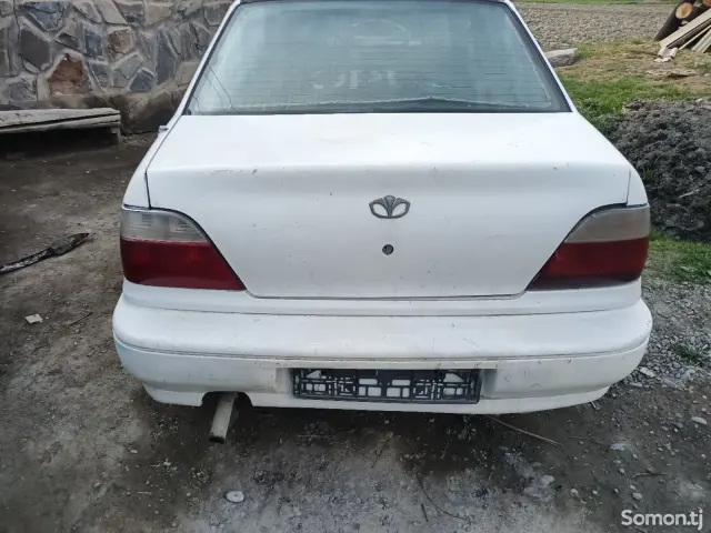 Daewoo Nexia 2002 · 1.6 MT