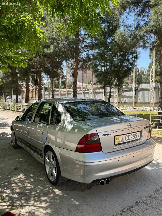 Opel Vectra B 2001 · 6.1 MT