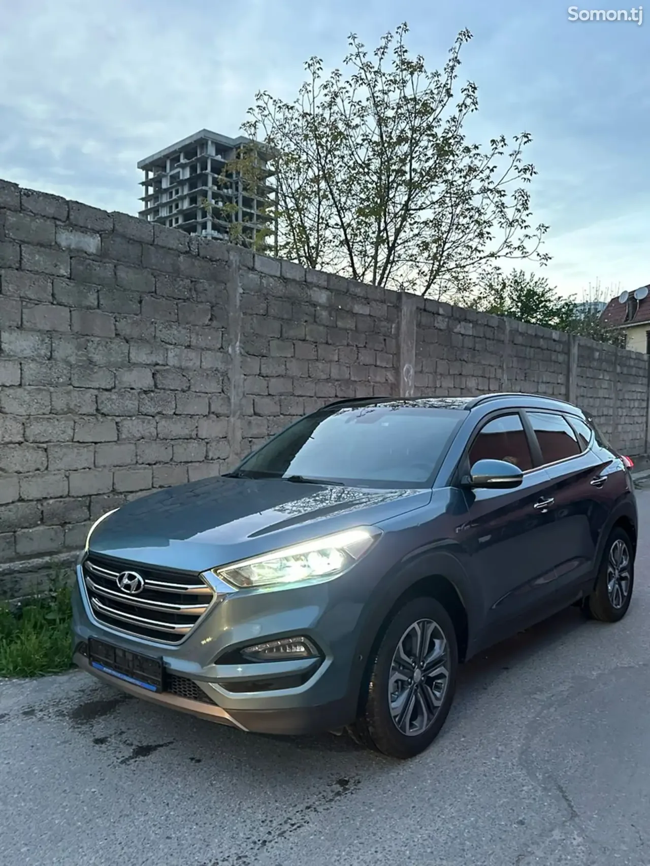Hyundai Tucson 2016 · 1.6 AT