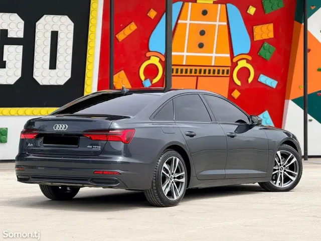 Audi A6 2022 · 2.0 AT